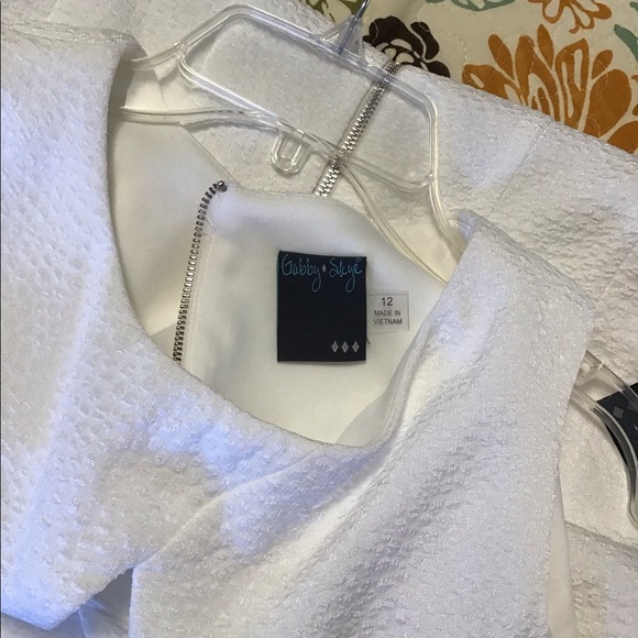 SOLD- Sleeveless Ivory Dress - Picture 8 of 10